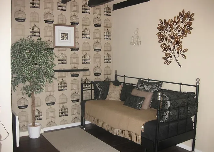 Le Petit Cochon D' Hotes Bed and breakfast Haims