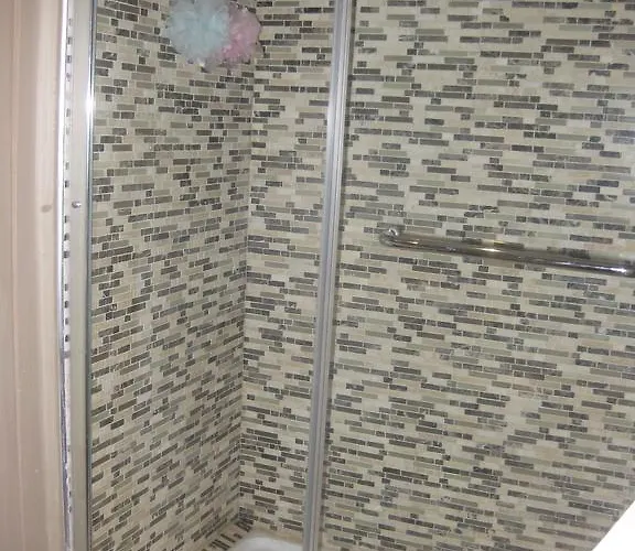 Le Petit Cochon D' Hotes Bed and breakfast Haims